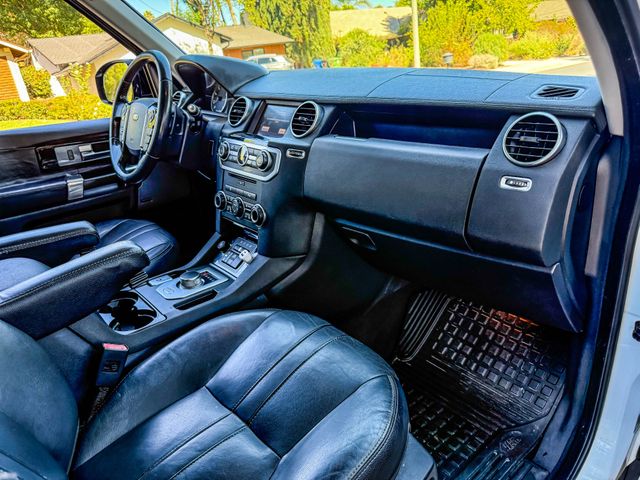 2016 Land Rover LR4 HSE | Agoura Hills, CA | SoCal Auto Group 2016 Land Rover LR4 HSE | Agoura Hills, CA | SoCal Auto Group