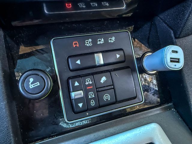 2016 Land Rover LR4 HSE | Agoura Hills, CA | SoCal Auto Group 2016 Land Rover LR4 HSE | Agoura Hills, CA | SoCal Auto Group