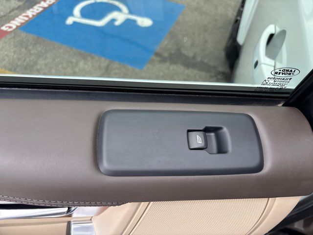 2016 Land Rover LR4 HSE LUX | San Antonio, TX | Clear Choice Automotive South 2016 Land Rover LR4 HSE LUX | San Antonio, TX | Clear Choice Automotive South