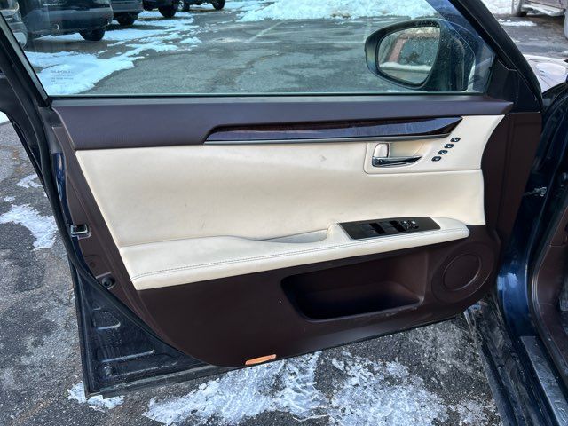 2016 Lexus ES 350 Base