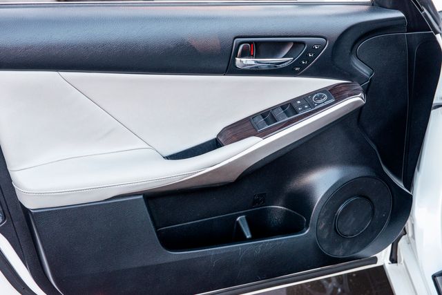 2016 Lexus IS 200t Base | Van Nuys, CA | Stellar Auto INC. 2016 Lexus IS 200t Base | Van Nuys, CA | Stellar Auto INC.