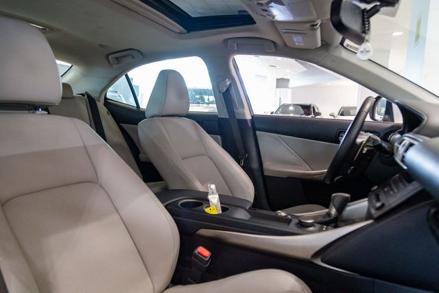 2016 Lexus IS 200t Premium Package