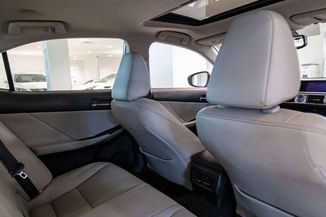 2016 Lexus IS 200t Premium Package