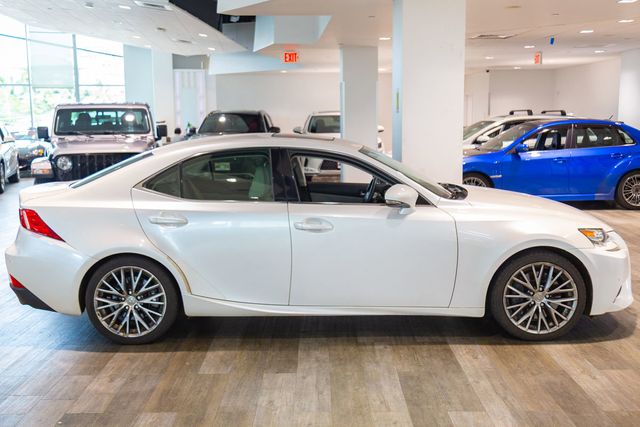 2016 Lexus IS 200t Premium Package