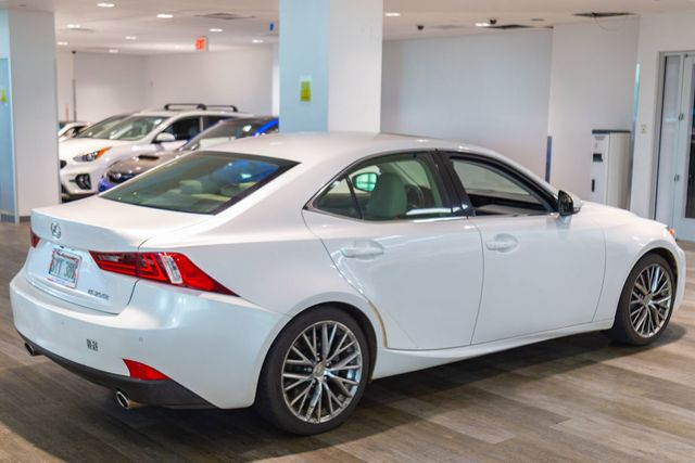 2016 Lexus IS 200t Premium Package