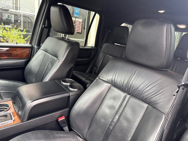 2016 Lincoln Navigator Select
