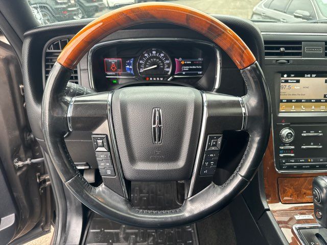 2016 Lincoln Navigator Select