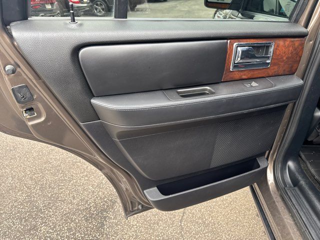 2016 Lincoln Navigator Select