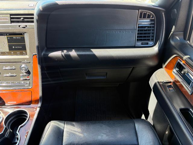 2016 Lincoln Navigator Select