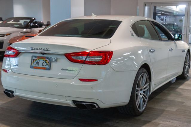2016 Maserati Quattroporte V8 523hp at Autosource, photo 5
