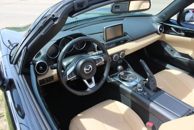 2016 Mazda MX-5 Miata Grand Touring 6M | Granite City, Illinois | MasterCars Company Inc. 2016 Mazda MX-5 Miata Grand Touring 6M | Granite City, Illinois | MasterCars Company Inc.