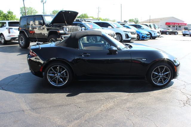2016 Mazda MX-5 Miata Grand Touring 6M | Granite City, Illinois | MasterCars Company Inc. 2016 Mazda MX-5 Miata Grand Touring 6M | Granite City, Illinois | MasterCars Company Inc.