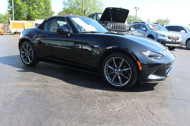 2016 Mazda MX-5 Miata Grand Touring 6M | Granite City, Illinois | MasterCars Company Inc. 2016 Mazda MX-5 Miata Grand Touring 6M | Granite City, Illinois | MasterCars Company Inc.