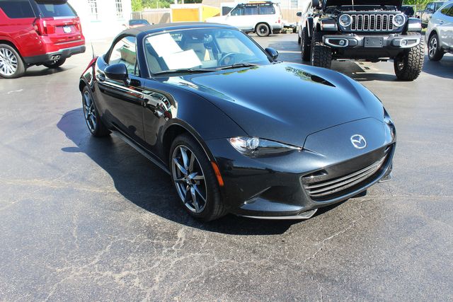 2016 Mazda MX-5 Miata Grand Touring 6M | Granite City, Illinois | MasterCars Company Inc. 2016 Mazda MX-5 Miata Grand Touring 6M | Granite City, Illinois | MasterCars Company Inc.