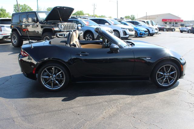 2016 Mazda MX-5 Miata Grand Touring 6M | Granite City, Illinois | MasterCars Company Inc. 2016 Mazda MX-5 Miata Grand Touring 6M | Granite City, Illinois | MasterCars Company Inc.
