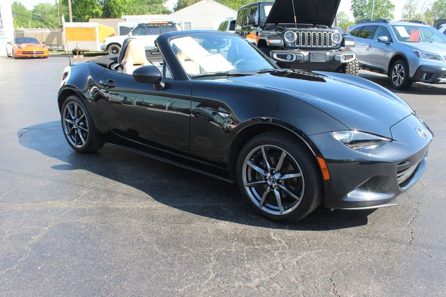 2016 Mazda MX-5 Miata Grand Touring 6M | Granite City, Illinois | MasterCars Company Inc. 2016 Mazda MX-5 Miata Grand Touring 6M | Granite City, Illinois | MasterCars Company Inc.