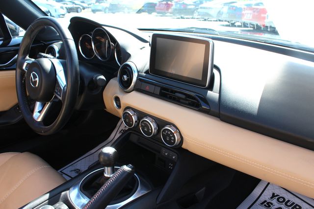 2016 Mazda MX-5 Miata Grand Touring 6M | Granite City, Illinois | MasterCars Company Inc. 2016 Mazda MX-5 Miata Grand Touring 6M | Granite City, Illinois | MasterCars Company Inc.