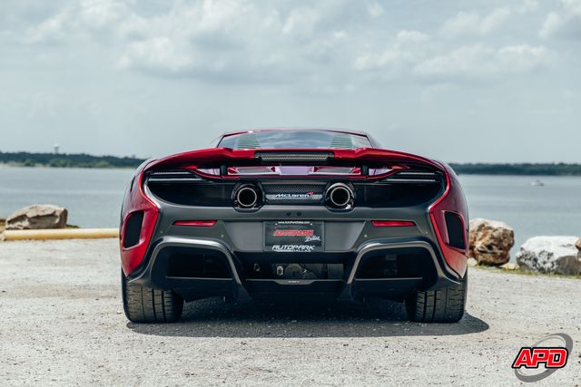 2016 McLaren 675LT 2016 McLaren 675LT