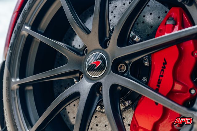 2016 McLaren 675LT 