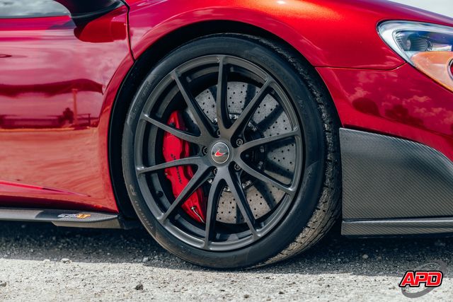 2016 McLaren 675LT 2016 McLaren 675LT