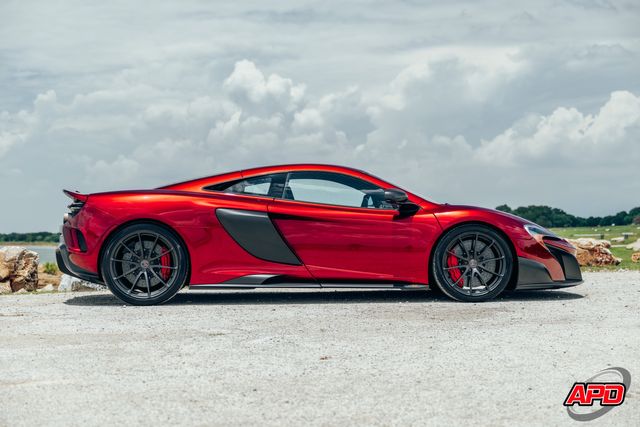 2016 McLaren 675LT 2016 McLaren 675LT