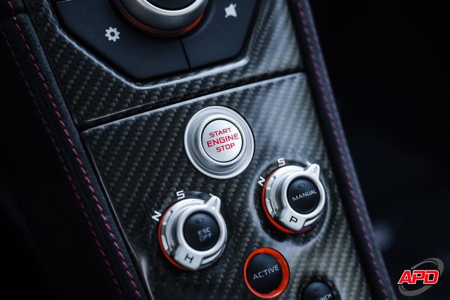 2016 McLaren 675LT 2016 McLaren 675LT
