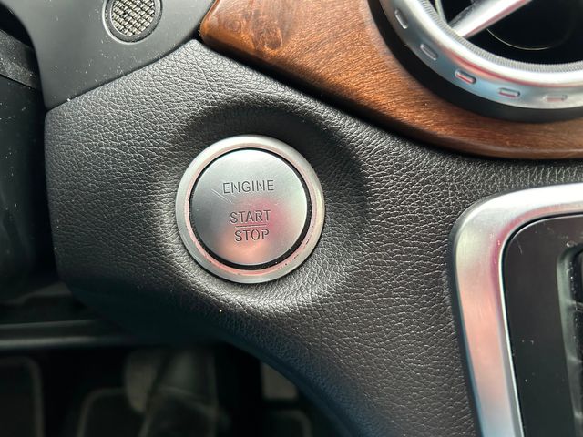 2016 Mercedes-Benz GLA 250 4MATIC | New Brunswick, New Jersey | Brilliant Auto Sales 2016 Mercedes-Benz GLA 250 4MATIC | New Brunswick, New Jersey | Brilliant Auto Sales