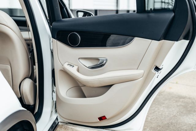 2016 Mercedes-Benz GLC 300 | Addison, TX | Apex Auto Sports