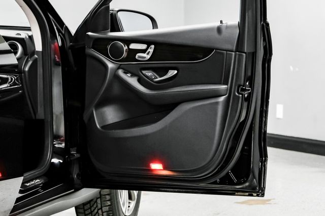 2016 Mercedes-Benz GLC 300 4MATIC OneOwner Nav&Pano PremiumPkg | Dallas, TX | Stevens Motor Company LLC 2016 Mercedes-Benz GLC 300 4MATIC OneOwner Nav&Pano PremiumPkg | Dallas, TX | Stevens Motor Company LLC