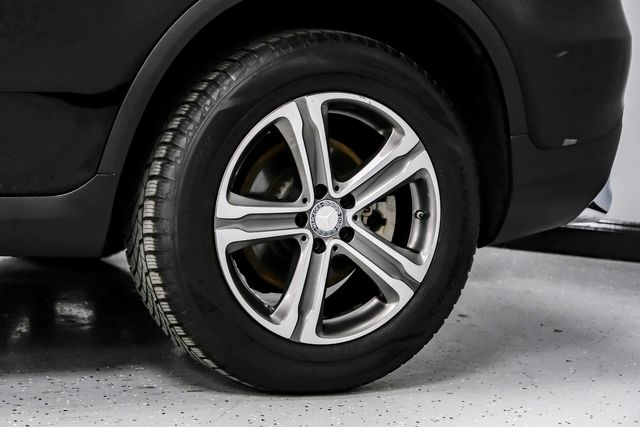 2016 Mercedes-Benz GLC 300 4MATIC OneOwner Nav&amp;Pano PremiumPkg | Dallas, TX | Stevens Motor Company LLC