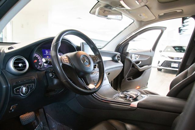 2016 Mercedes-Benz GLC Premium AWD
