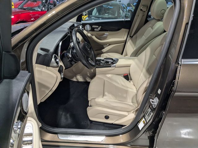 2016 Mercedes-Benz GLC 300 4MATIC | Lake Forest IL | Executive Motor Carz 2016 Mercedes-Benz GLC 300 4MATIC | Lake Forest IL | Executive Motor Carz