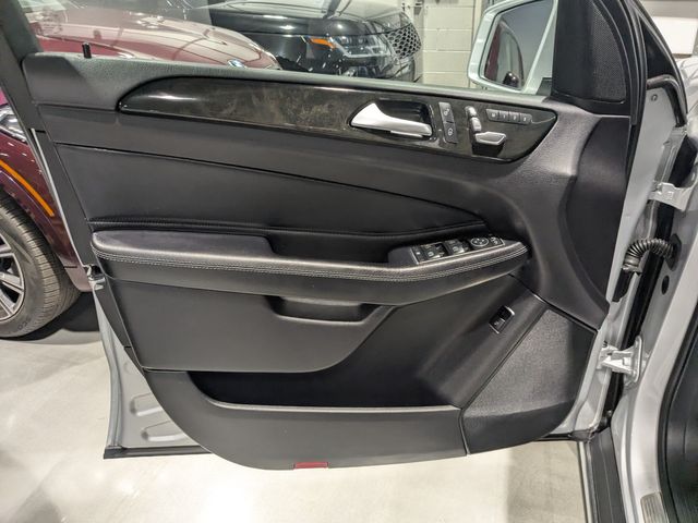 2016 Mercedes-Benz GLE 300d 4MATIC | Lake Forest IL | Executive Motor Carz 2016 Mercedes-Benz GLE 300d 4MATIC | Lake Forest IL | Executive Motor Carz