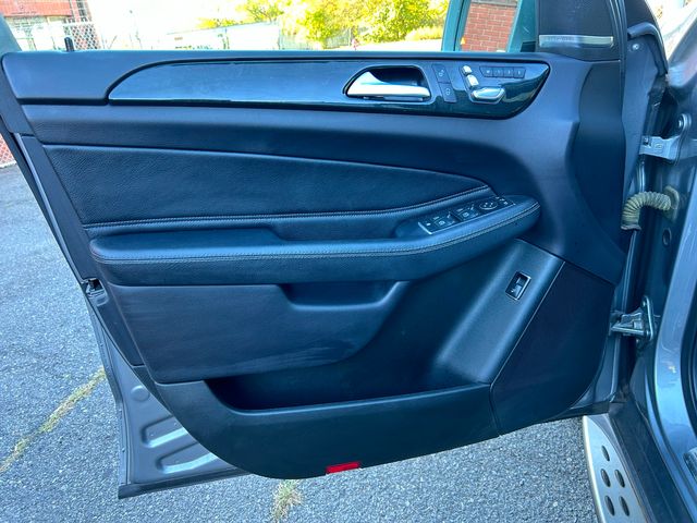 2016 Mercedes-Benz GLE 350 4MATIC | New Brunswick, New Jersey | Brilliant Auto Sales 2016 Mercedes-Benz GLE 350 4MATIC | New Brunswick, New Jersey | Brilliant Auto Sales