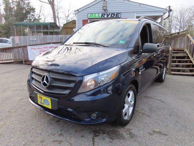 2016 Mercedes-Benz Metris Passenger  