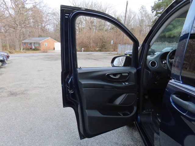 2016 Mercedes-Benz Metris Passenger  