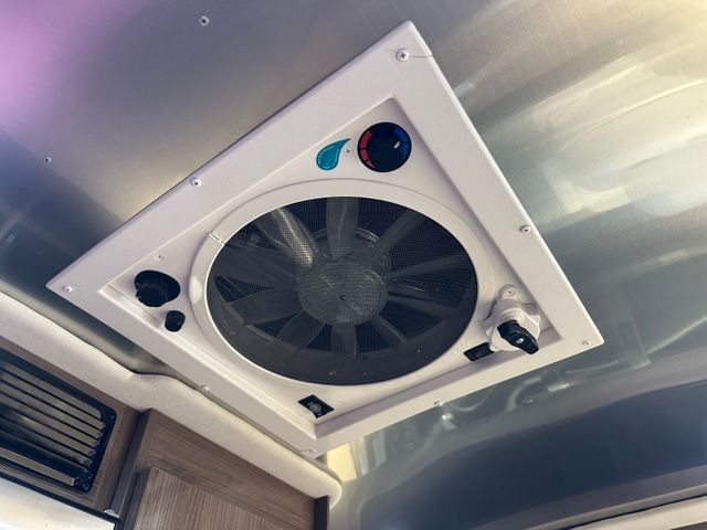 2016 Mercedes-Benz Sprinter 3500 RV Conversion BlueTEC Airstream Interstate 24GT | Irving, Texas | Hopper Motorplex 2016 Mercedes-Benz Sprinter 3500 RV Conversion BlueTEC Airstream Interstate 24GT | Irving, Texas | Hopper Motorplex