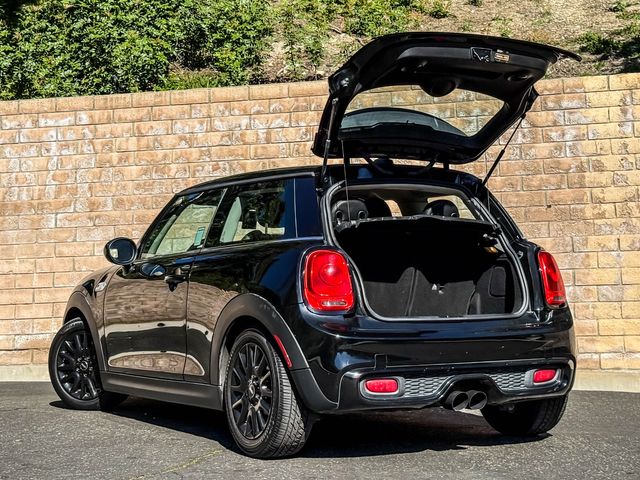 2016 Mini Hardtop 2 Door Cooper S | Agoura Hills, CA | SoCal Auto Group 2016 Mini Hardtop 2 Door Cooper S | Agoura Hills, CA | SoCal Auto Group