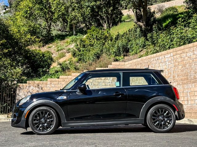 2016 Mini Hardtop 2 Door Cooper S | Agoura Hills, CA | SoCal Auto Group 2016 Mini Hardtop 2 Door Cooper S | Agoura Hills, CA | SoCal Auto Group