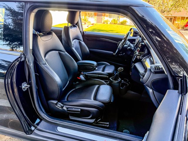 2016 Mini Hardtop 2 Door Cooper S | Agoura Hills, CA | SoCal Auto Group 2016 Mini Hardtop 2 Door Cooper S | Agoura Hills, CA | SoCal Auto Group