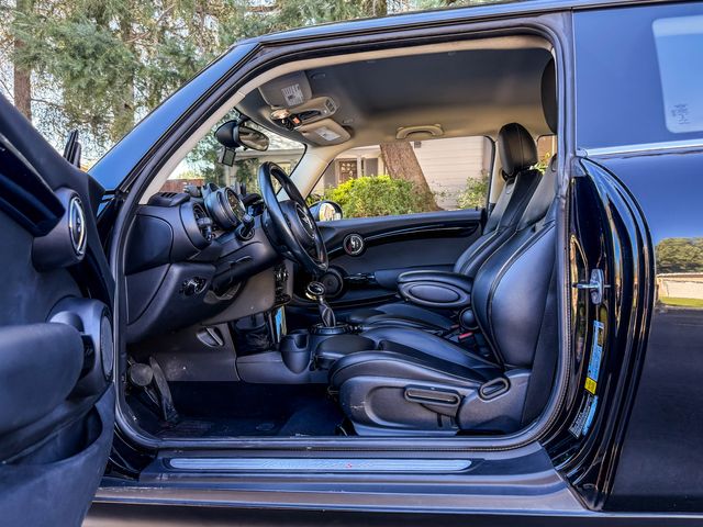 2016 Mini Hardtop 2 Door Cooper S | Agoura Hills, CA | SoCal Auto Group 2016 Mini Hardtop 2 Door Cooper S | Agoura Hills, CA | SoCal Auto Group