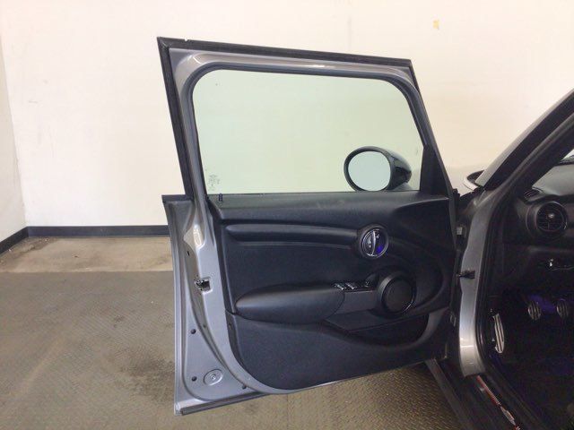 2016 MINI Hardtop 4 Door Cooper