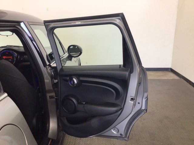 2016 MINI Hardtop 4 Door Cooper