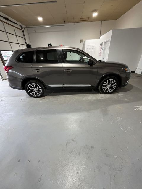 2016 Mitsubishi Outlander SE | Annapolis, MD | Annapolis Public Auto Auction 2016 Mitsubishi Outlander SE | Annapolis, MD | Annapolis Public Auto Auction