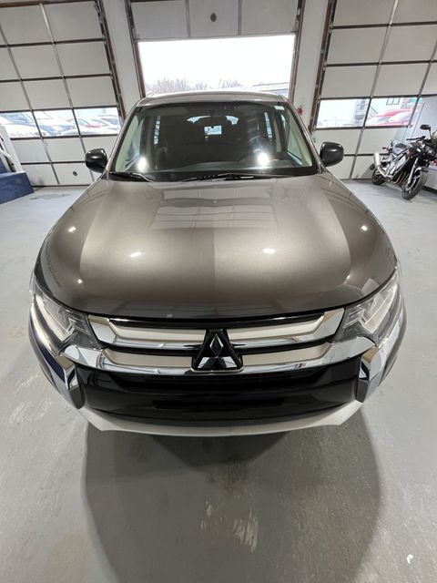 2016 Mitsubishi Outlander SE | Annapolis, MD | Annapolis Public Auto Auction 2016 Mitsubishi Outlander SE | Annapolis, MD | Annapolis Public Auto Auction