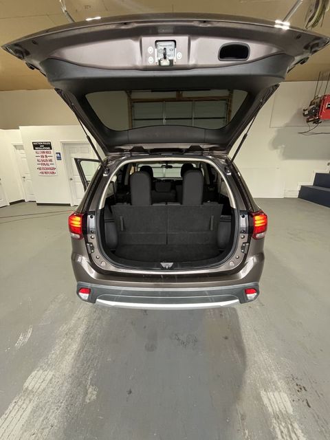 2016 Mitsubishi Outlander SE | Annapolis, MD | Annapolis Public Auto Auction 2016 Mitsubishi Outlander SE | Annapolis, MD | Annapolis Public Auto Auction