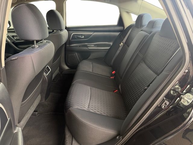 2016 Nissan ALTIMA SV Sunroof Navigation | Canton, Ohio | Ohio Auto Warehouse LLC 2016 Nissan ALTIMA SV Sunroof Navigation | Canton, Ohio | Ohio Auto Warehouse LLC