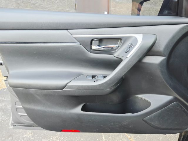 2016 Nissan Altima 2.5 SR | Ellisville, MO | AutoPort 2016 Nissan Altima 2.5 SR | Ellisville, MO | AutoPort