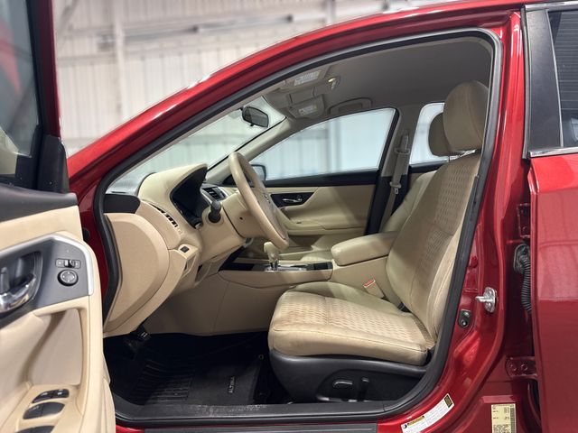 2016 Nissan Altima 2.5 S | Houston, TX | Texas Star Motors 2016 Nissan Altima 2.5 S | Houston, TX | Texas Star Motors