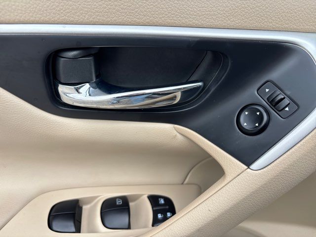 2016 Nissan Altima 2.5 SV | San Antonio, TX | Clear Choice Automotive South 2016 Nissan Altima 2.5 SV | San Antonio, TX | Clear Choice Automotive South